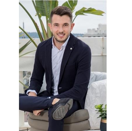 Valentin HNIZDO