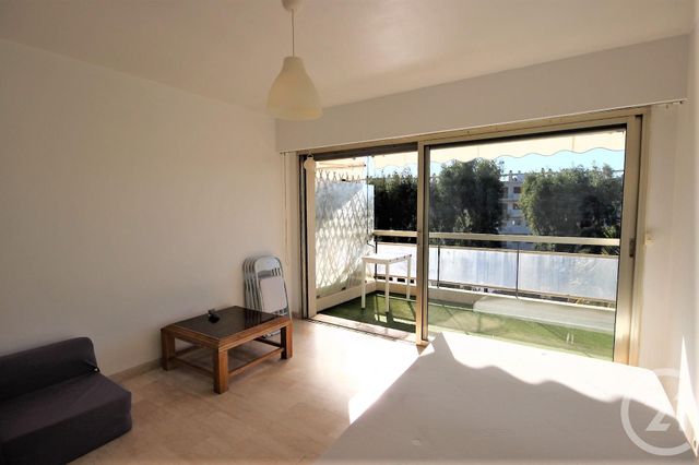 Afficher la photo en grand Appartement F1 à vendre - 1 pièce - 22.22 m2 - CANNES - 06 - PROVENCE-ALPES-COTE-D-AZUR - Century 21 Adhère Transactions