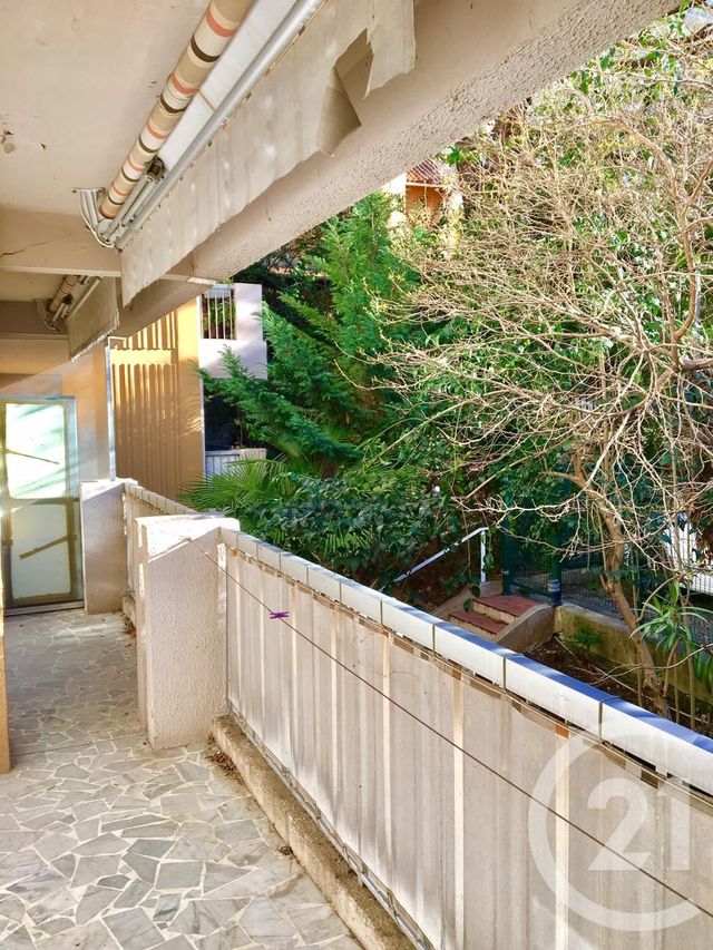 Afficher la photo en grand Appartement F3 à vendre - 3 pièces - 78.0 m2 - CANNES - 06 - PROVENCE-ALPES-COTE-D-AZUR - Century 21 Adhère Transactions
