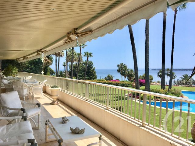 Afficher la photo en grand Appartement F4 à vendre - 4 pièces - 125.0 m2 - CANNES - 06 - PROVENCE-ALPES-COTE-D-AZUR - Century 21 Adhère Transactions