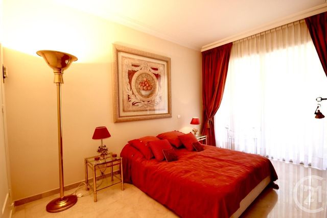 Afficher la photo en grand Appartement F4 à vendre - 4 pièces - 125.0 m2 - CANNES - 06 - PROVENCE-ALPES-COTE-D-AZUR - Century 21 Adhère Transactions
