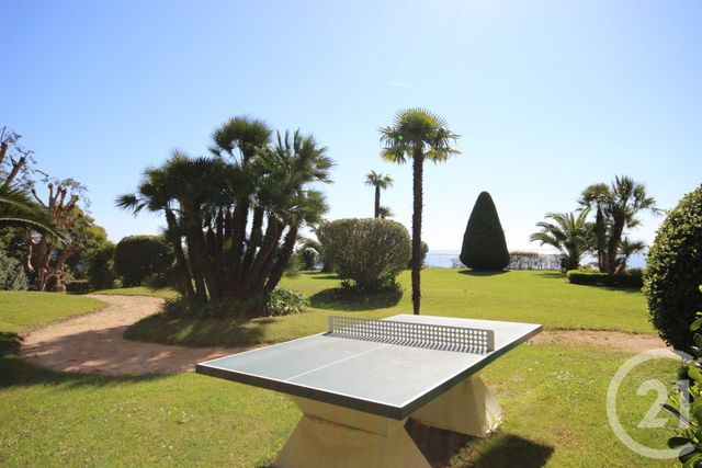 Afficher la photo en grand Appartement F5 à vendre - 5 pièces - 210.0 m2 - CANNES - 06 - PROVENCE-ALPES-COTE-D-AZUR - Century 21 Adhère Transactions