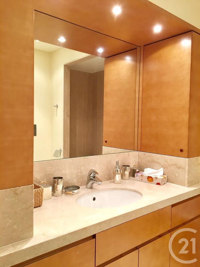 Afficher la photo en grand Appartement F5 à vendre - 5 pièces - 210.0 m2 - CANNES - 06 - PROVENCE-ALPES-COTE-D-AZUR - Century 21 Adhère Transactions