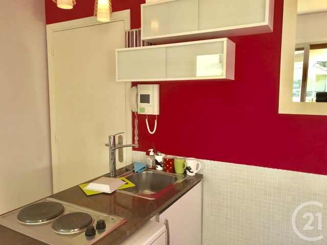 Afficher la photo en grand Appartement F1 à vendre - 1 pièce - 20.0 m2 - CANNES - 06 - PROVENCE-ALPES-COTE-D-AZUR - Century 21 Adhère Transactions