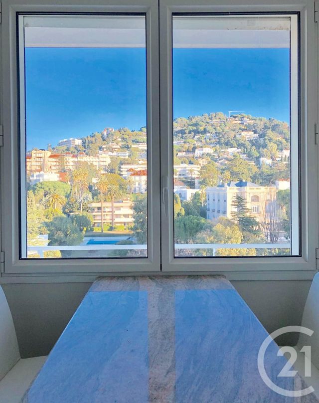 Afficher la photo en grand appartement à vendre - 5 pièces - 170.0 m2 - CANNES - 06 - PROVENCE-ALPES-COTE-D-AZUR - Century 21 Adhère Transactions