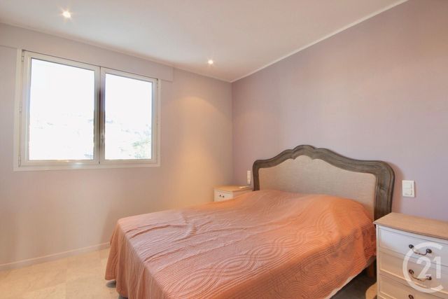 Afficher la photo en grand appartement à vendre - 5 pièces - 170.0 m2 - CANNES - 06 - PROVENCE-ALPES-COTE-D-AZUR - Century 21 Adhère Transactions