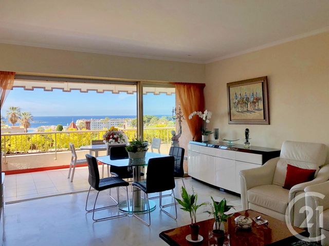 Afficher la photo en grand Appartement F3 à vendre - 3 pièces - 80.0 m2 - CANNES - 06 - PROVENCE-ALPES-COTE-D-AZUR - Century 21 Adhère Transactions