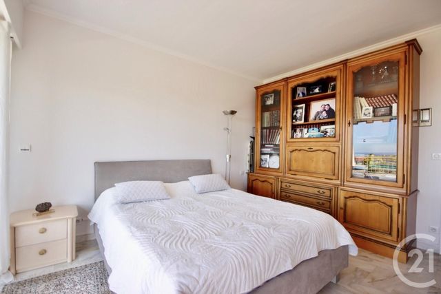 Afficher la photo en grand Appartement F3 à vendre - 3 pièces - 80.0 m2 - CANNES - 06 - PROVENCE-ALPES-COTE-D-AZUR - Century 21 Adhère Transactions