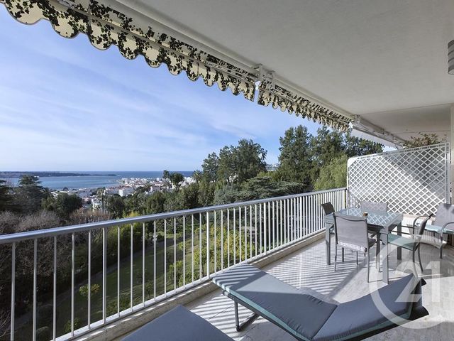 Afficher la photo en grand Appartement F4 à vendre - 4 pièces - 125.0 m2 - CANNES - 06 - PROVENCE-ALPES-COTE-D-AZUR - Century 21 Adhère Transactions