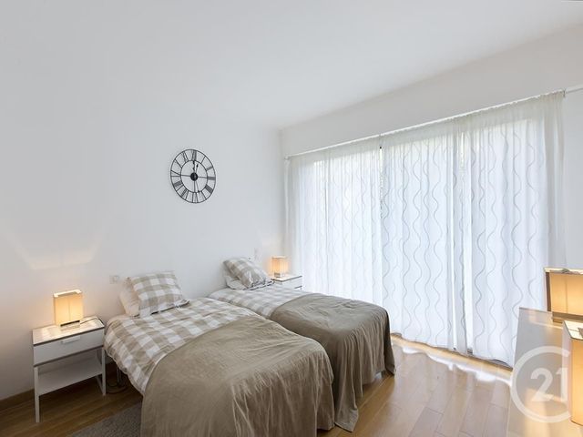 Afficher la photo en grand Appartement F4 à vendre - 4 pièces - 125.0 m2 - CANNES - 06 - PROVENCE-ALPES-COTE-D-AZUR - Century 21 Adhère Transactions