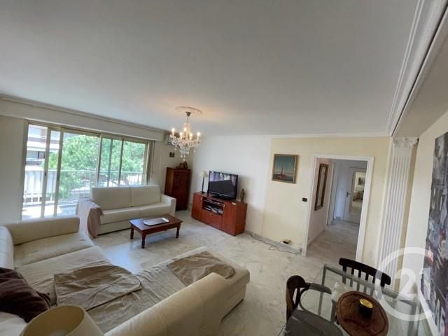 Afficher la photo en grand Appartement F3 à vendre - 3 pièces - 70.82 m2 - CANNES - 06 - PROVENCE-ALPES-COTE-D-AZUR - Century 21 Adhère Transactions