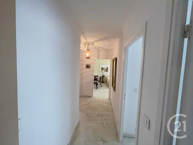 Afficher la photo en grand Appartement F3 à vendre - 3 pièces - 70.82 m2 - CANNES - 06 - PROVENCE-ALPES-COTE-D-AZUR - Century 21 Adhère Transactions