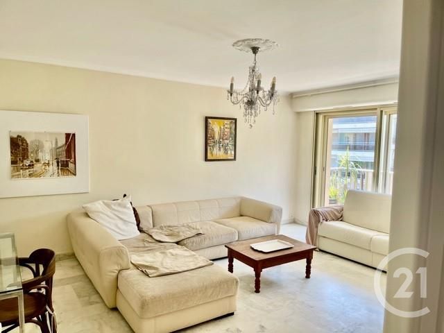 Afficher la photo en grand Appartement F3 à vendre - 3 pièces - 70.82 m2 - CANNES - 06 - PROVENCE-ALPES-COTE-D-AZUR - Century 21 Adhère Transactions