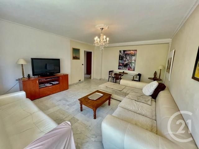 Afficher la photo en grand Appartement F3 à vendre - 3 pièces - 70.82 m2 - CANNES - 06 - PROVENCE-ALPES-COTE-D-AZUR - Century 21 Adhère Transactions