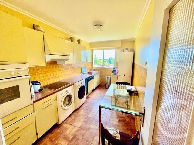 Afficher la photo en grand Appartement F3 à vendre - 3 pièces - 70.82 m2 - CANNES - 06 - PROVENCE-ALPES-COTE-D-AZUR - Century 21 Adhère Transactions
