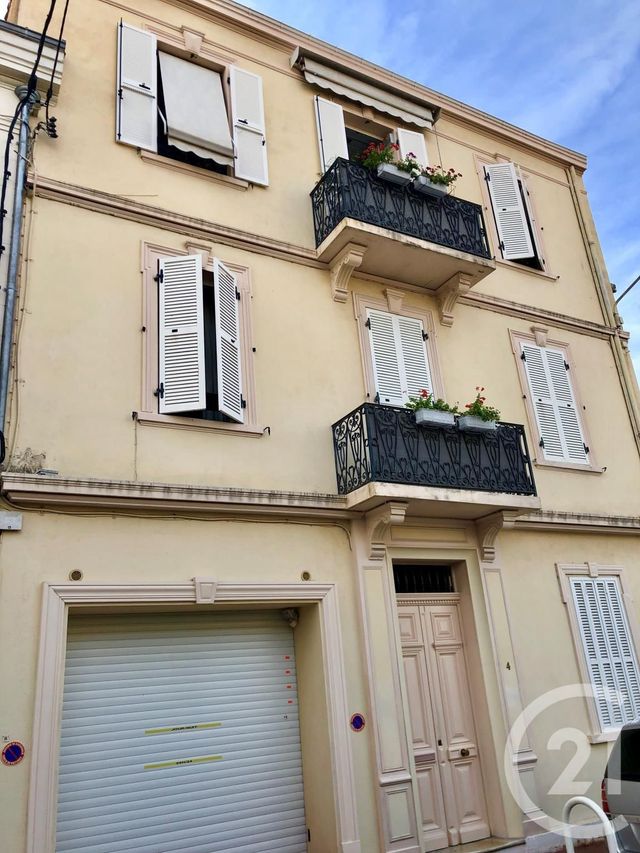 Afficher la photo en grand immeuble à vendre - 230.0 m2 - CANNES - 06 - PROVENCE-ALPES-COTE-D-AZUR - Century 21 Adhère Transactions