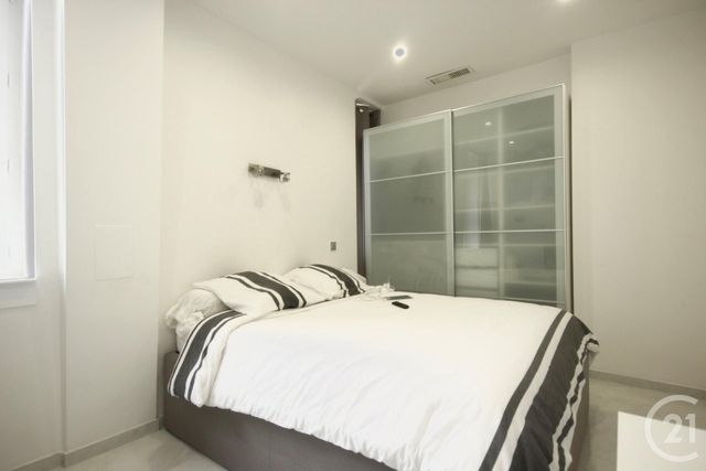 Afficher la photo en grand Appartement F5 à vendre - 5 pièces - 160.0 m2 - CANNES - 06 - PROVENCE-ALPES-COTE-D-AZUR - Century 21 Adhère Transactions