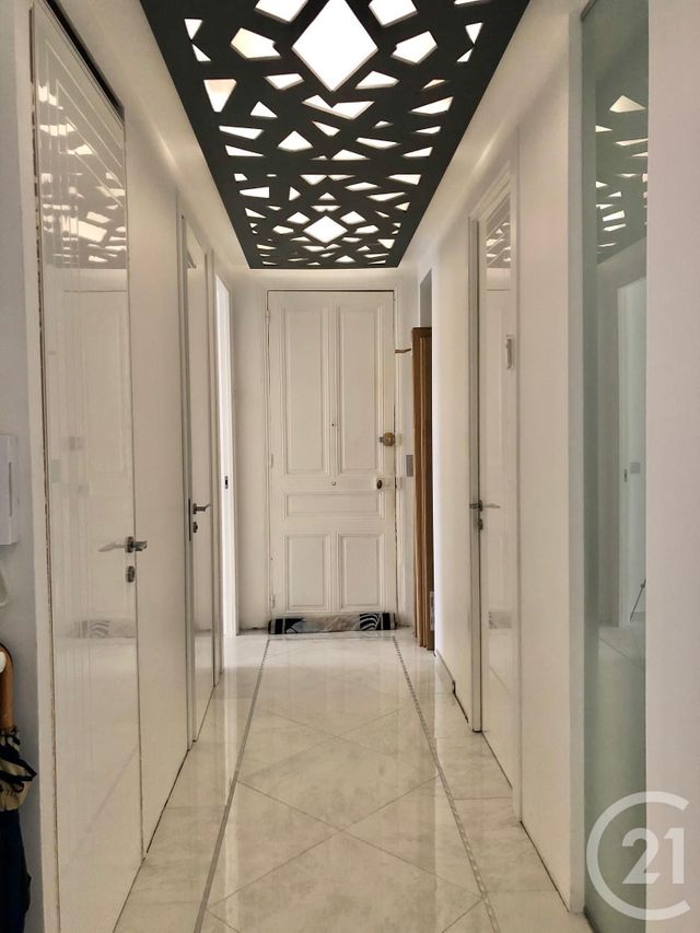 Afficher la photo en grand Appartement F5 à vendre - 5 pièces - 160.0 m2 - CANNES - 06 - PROVENCE-ALPES-COTE-D-AZUR - Century 21 Adhère Transactions