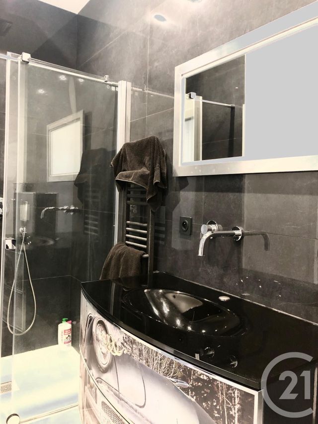 Afficher la photo en grand Appartement F5 à vendre - 5 pièces - 160.0 m2 - CANNES - 06 - PROVENCE-ALPES-COTE-D-AZUR - Century 21 Adhère Transactions