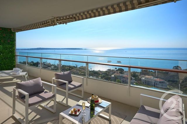 Afficher la photo en grand Appartement F4 à vendre - 4 pièces - 112.0 m2 - CANNES - 06 - PROVENCE-ALPES-COTE-D-AZUR - Century 21 Adhère Transactions