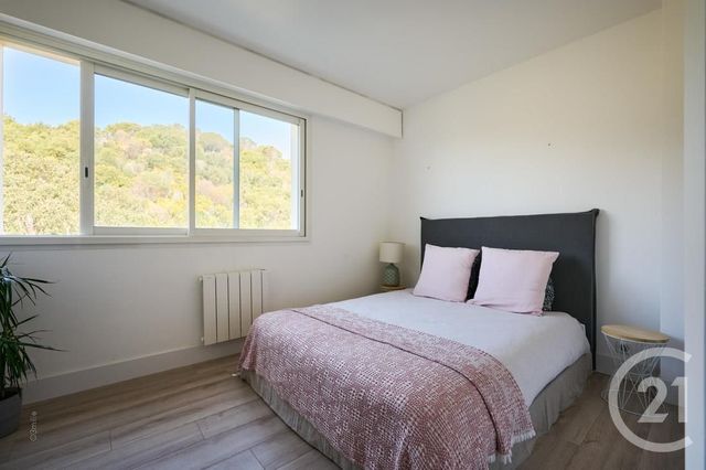 Afficher la photo en grand Appartement F4 à vendre - 4 pièces - 112.0 m2 - CANNES - 06 - PROVENCE-ALPES-COTE-D-AZUR - Century 21 Adhère Transactions