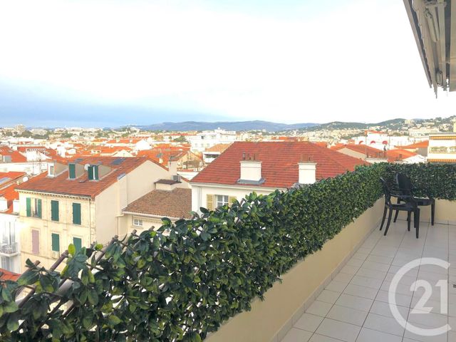 Afficher la photo en grand Appartement F3 à vendre - 3 pièces - 62.17 m2 - CANNES - 06 - PROVENCE-ALPES-COTE-D-AZUR - Century 21 Adhère Transactions