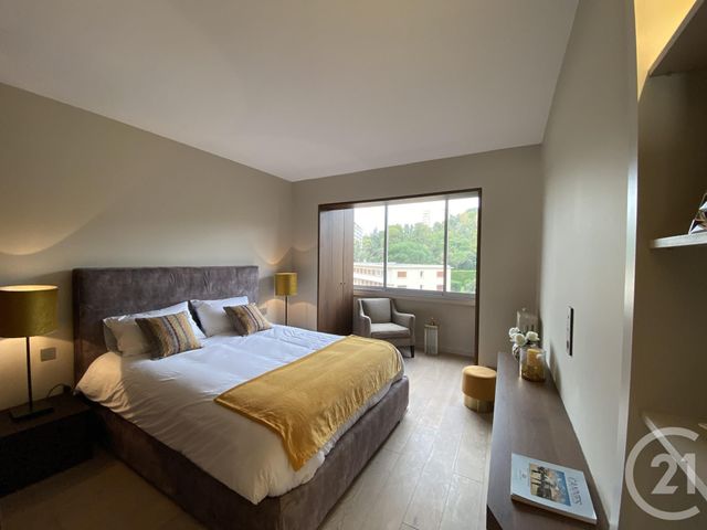 Afficher la photo en grand Appartement F2 à vendre - 2 pièces - 71.11 m2 - CANNES - 06 - PROVENCE-ALPES-COTE-D-AZUR - Century 21 Adhère Transactions