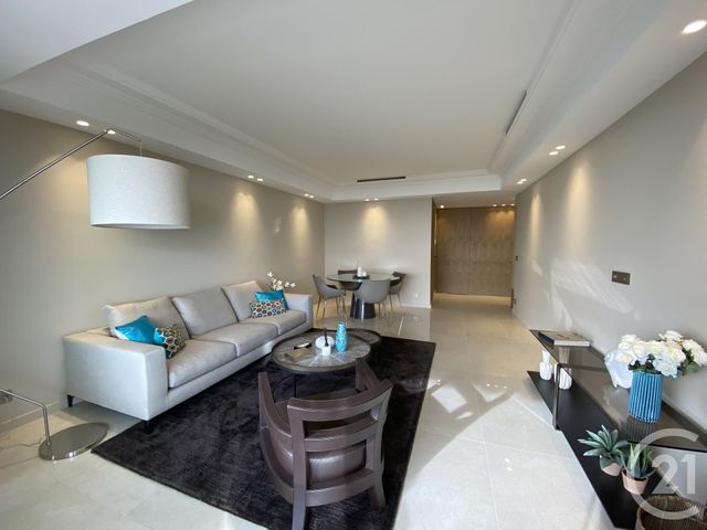 Afficher la photo en grand Appartement F2 à vendre - 2 pièces - 71.11 m2 - CANNES - 06 - PROVENCE-ALPES-COTE-D-AZUR - Century 21 Adhère Transactions