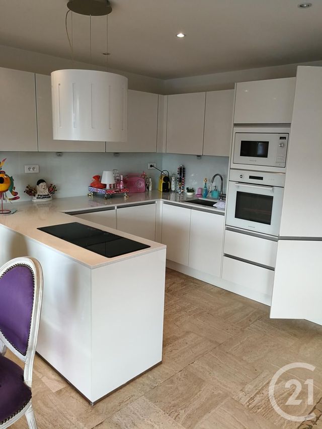 Afficher la photo en grand Appartement F4 à vendre - 4 pièces - 87.15 m2 - CANNES - 06 - PROVENCE-ALPES-COTE-D-AZUR - Century 21 Adhère Transactions