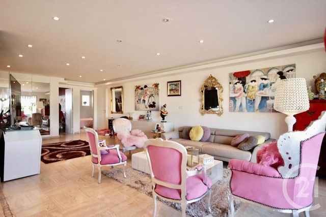 Afficher la photo en grand Appartement F4 à vendre - 4 pièces - 87.15 m2 - CANNES - 06 - PROVENCE-ALPES-COTE-D-AZUR - Century 21 Adhère Transactions