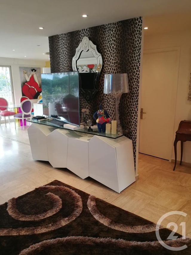 Afficher la photo en grand Appartement F4 à vendre - 4 pièces - 87.15 m2 - CANNES - 06 - PROVENCE-ALPES-COTE-D-AZUR - Century 21 Adhère Transactions