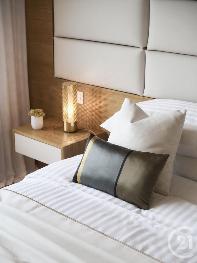 Afficher la photo en grand Appartement F5 à vendre - 5 pièces - 330.0 m2 - CANNES - 06 - PROVENCE-ALPES-COTE-D-AZUR - Century 21 Adhère Transactions