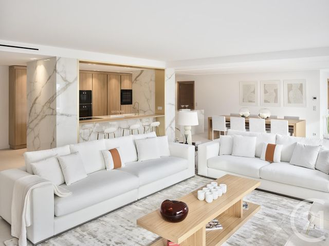 Afficher la photo en grand Appartement F5 à vendre - 5 pièces - 330.0 m2 - CANNES - 06 - PROVENCE-ALPES-COTE-D-AZUR - Century 21 Adhère Transactions
