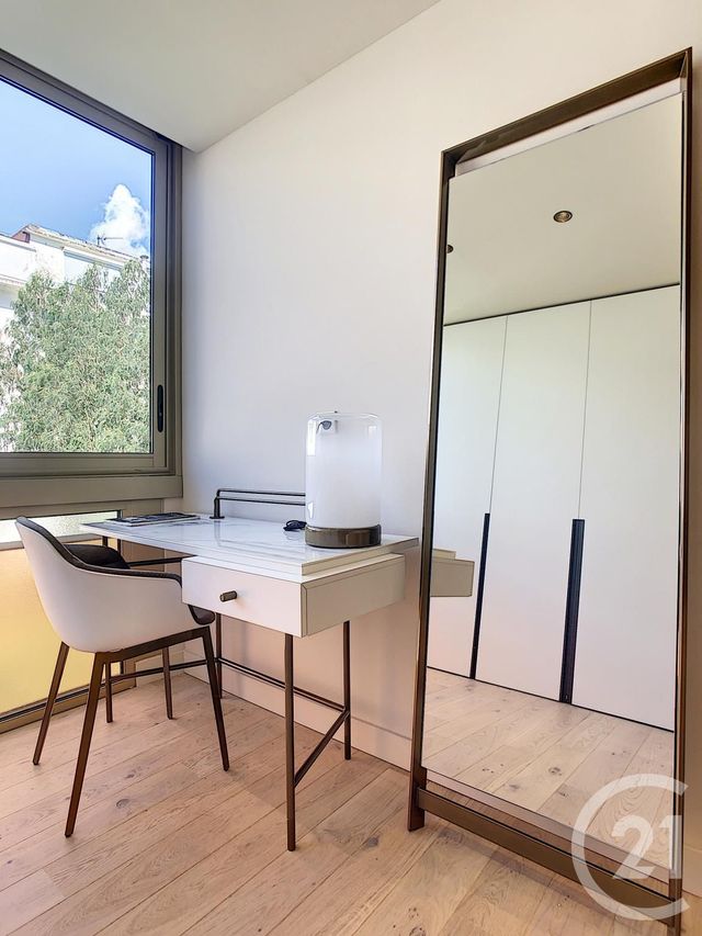 Appartement F4 à vendre - 4 pièces - 115.0 m2 - CANNES - 06 - PROVENCE-ALPES-COTE-D-AZUR - Century 21 Adhère Transactions Appartement F4 à vendre - 4 pièces - 115.0 m2 - CANNES - 06 - PROVENCE-ALPES-COTE-D-AZUR - Century 21 Adhère Transactions