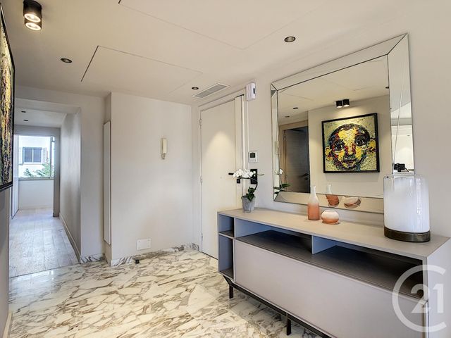 Appartement F4 à vendre - 4 pièces - 115.0 m2 - CANNES - 06 - PROVENCE-ALPES-COTE-D-AZUR - Century 21 Adhère Transactions Appartement F4 à vendre - 4 pièces - 115.0 m2 - CANNES - 06 - PROVENCE-ALPES-COTE-D-AZUR - Century 21 Adhère Transactions