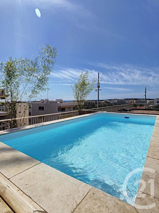 Appartement F4 à vendre - 4 pièces - 115.0 m2 - CANNES - 06 - PROVENCE-ALPES-COTE-D-AZUR - Century 21 Adhère Transactions Appartement F4 à vendre - 4 pièces - 115.0 m2 - CANNES - 06 - PROVENCE-ALPES-COTE-D-AZUR - Century 21 Adhère Transactions