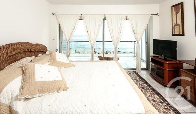 Afficher la photo en grand Appartement F5 à vendre - 5 pièces - 127.0 m2 - CANNES - 06 - PROVENCE-ALPES-COTE-D-AZUR - Century 21 Adhère Transactions