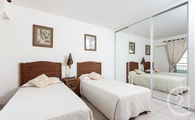 Afficher la photo en grand Appartement F5 à vendre - 5 pièces - 127.0 m2 - CANNES - 06 - PROVENCE-ALPES-COTE-D-AZUR - Century 21 Adhère Transactions