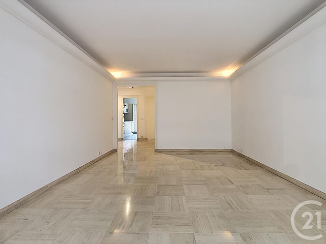 Afficher la photo en grand Appartement F3 à vendre - 3 pièces - 80.0 m2 - CANNES - 06 - PROVENCE-ALPES-COTE-D-AZUR - Century 21 Adhère Transactions
