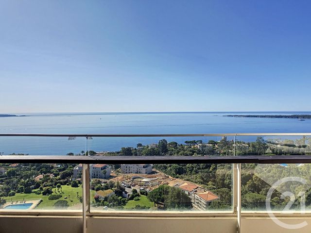 Afficher la photo en grand Appartement F3 à vendre - 3 pièces - 77.0 m2 - CANNES - 06 - PROVENCE-ALPES-COTE-D-AZUR - Century 21 Adhère Transactions