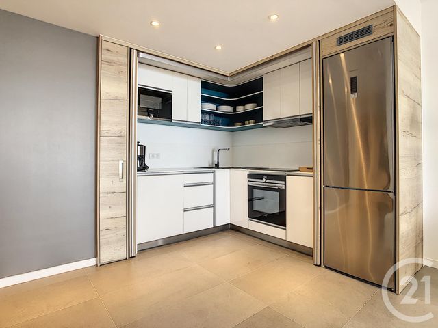 Afficher la photo en grand Appartement F3 à vendre - 3 pièces - 77.0 m2 - CANNES - 06 - PROVENCE-ALPES-COTE-D-AZUR - Century 21 Adhère Transactions