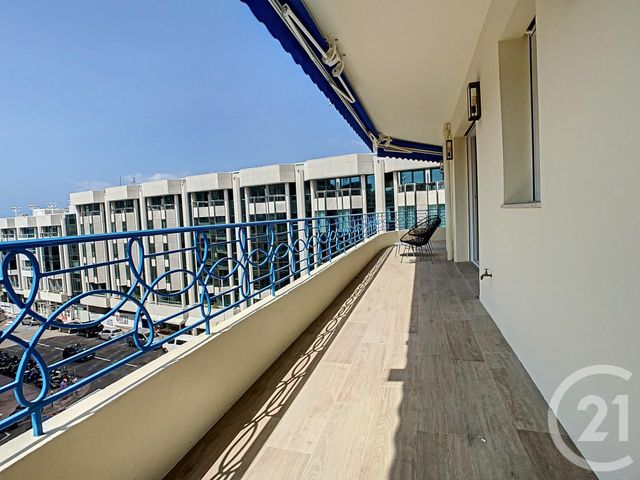 Afficher la photo en grand Appartement F3 à vendre - 3 pièces - 60.0 m2 - CANNES - 06 - PROVENCE-ALPES-COTE-D-AZUR - Century 21 Adhère Transactions
