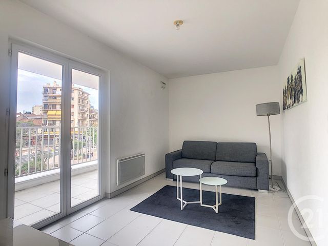 Afficher la photo en grand Appartement F1 à vendre - 1 pièce - 25.0 m2 - CANNES - 06 - PROVENCE-ALPES-COTE-D-AZUR - Century 21 Adhère Transactions