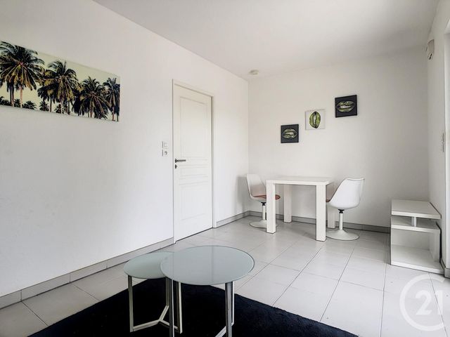 Afficher la photo en grand Appartement F1 à vendre - 1 pièce - 25.0 m2 - CANNES - 06 - PROVENCE-ALPES-COTE-D-AZUR - Century 21 Adhère Transactions