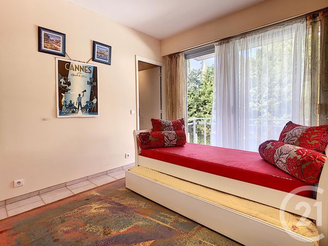 Afficher la photo en grand Appartement F3 à vendre - 3 pièces - 75.0 m2 - CANNES - 06 - PROVENCE-ALPES-COTE-D-AZUR - Century 21 Adhère Transactions