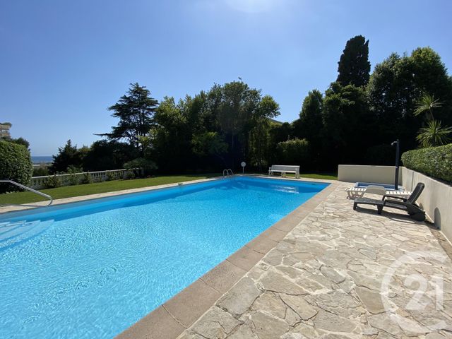 Afficher la photo en grand Appartement F3 à vendre - 3 pièces - 75.0 m2 - CANNES - 06 - PROVENCE-ALPES-COTE-D-AZUR - Century 21 Adhère Transactions