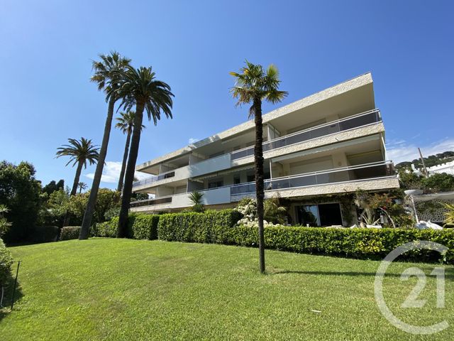 Afficher la photo en grand Appartement F3 à vendre - 3 pièces - 75.0 m2 - CANNES - 06 - PROVENCE-ALPES-COTE-D-AZUR - Century 21 Adhère Transactions