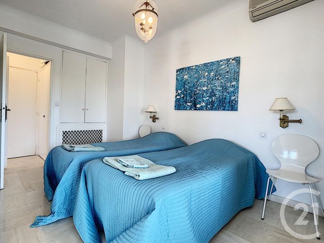 Afficher la photo en grand Appartement F4 à vendre - 4 pièces - 107.0 m2 - CANNES - 06 - PROVENCE-ALPES-COTE-D-AZUR - Century 21 Adhère Transactions