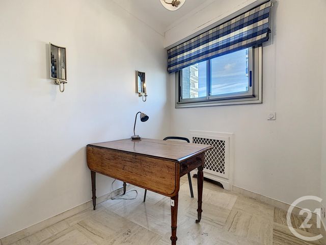 Afficher la photo en grand Appartement F4 à vendre - 4 pièces - 107.0 m2 - CANNES - 06 - PROVENCE-ALPES-COTE-D-AZUR - Century 21 Adhère Transactions