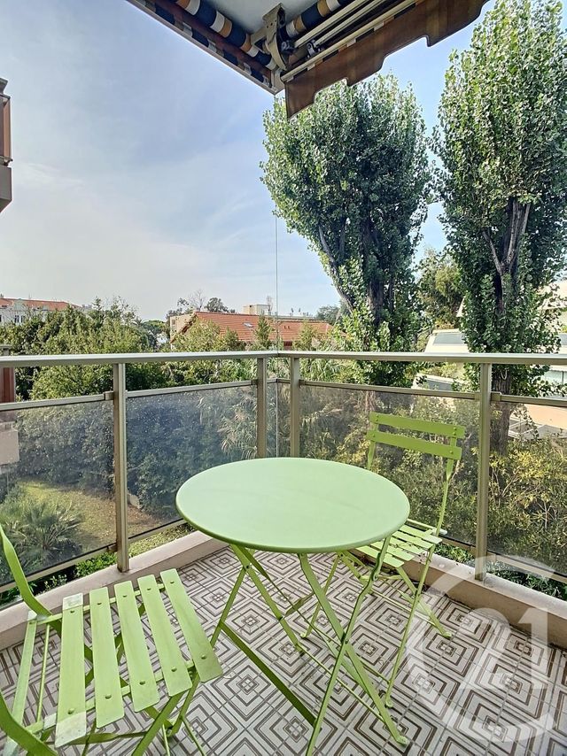 Afficher la photo en grand Appartement F1 à vendre - 1 pièce - 31.15 m2 - CANNES - 06 - PROVENCE-ALPES-COTE-D-AZUR - Century 21 Adhère Transactions